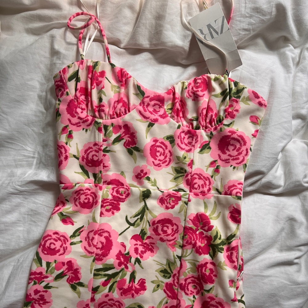 Spring / summer floral dress 💕